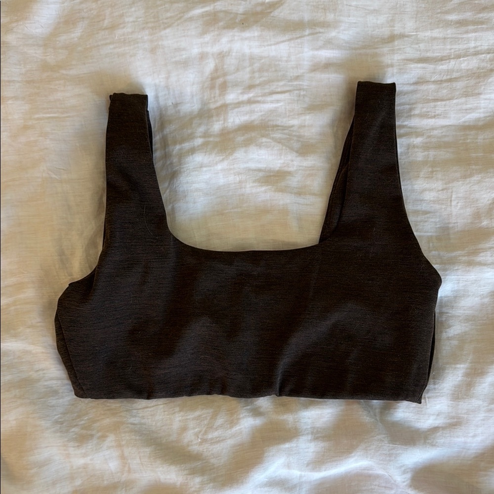 GapFit Studio Bra in Brown